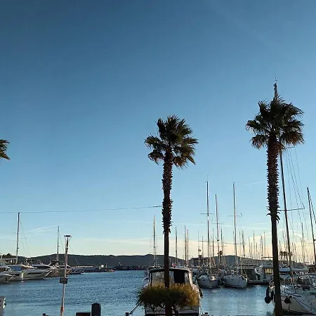 Appartement Cavalaire-sur-mer, 2 Pièces, 4 Personnes - Fr-1-226b-51